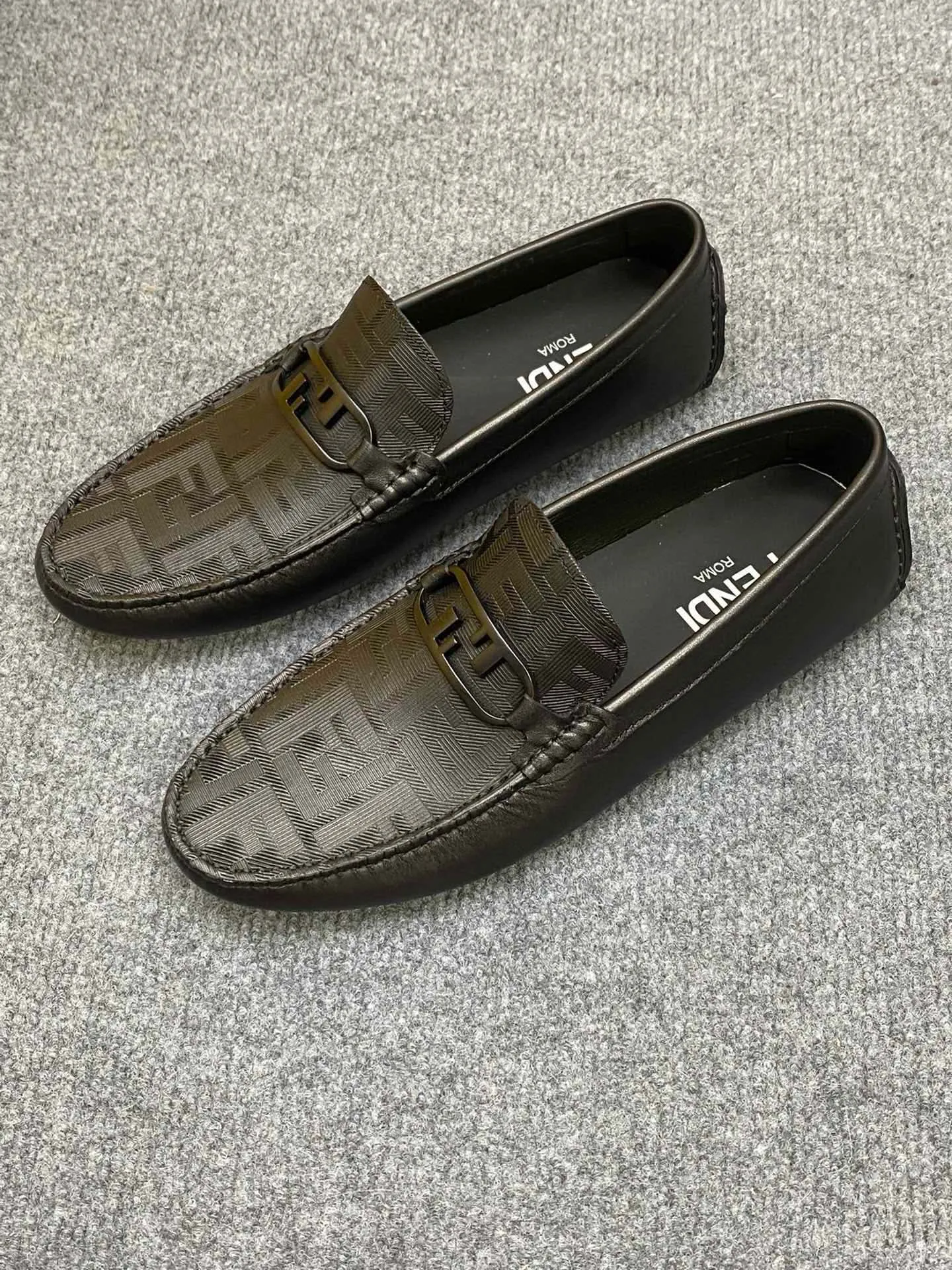 Men's Men's Shoes Men's Men's Shoes 💰700FENDI Fendi Men's Shoes are breathable and comfortable. Original development. Counters copy one to one. Imported cowhide. Niuri. 38 to 44. (can be ordered at 45.46. No returns or exchanges)